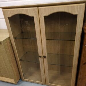 Double door display unit