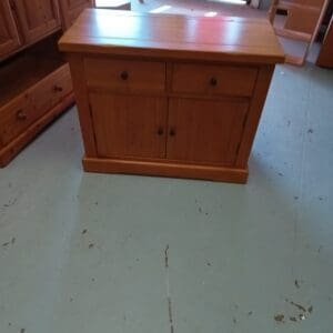 Wooden Sideboard with Two Drawer and Two Doors