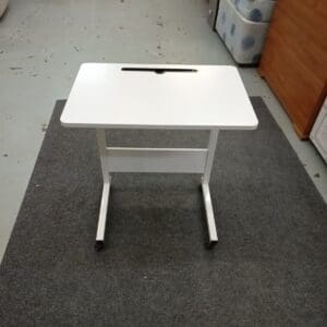 Laptop desk