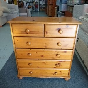 Pine Chest of Drawer