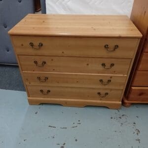 Four Drawer Chest of Drawer with Metal Handles